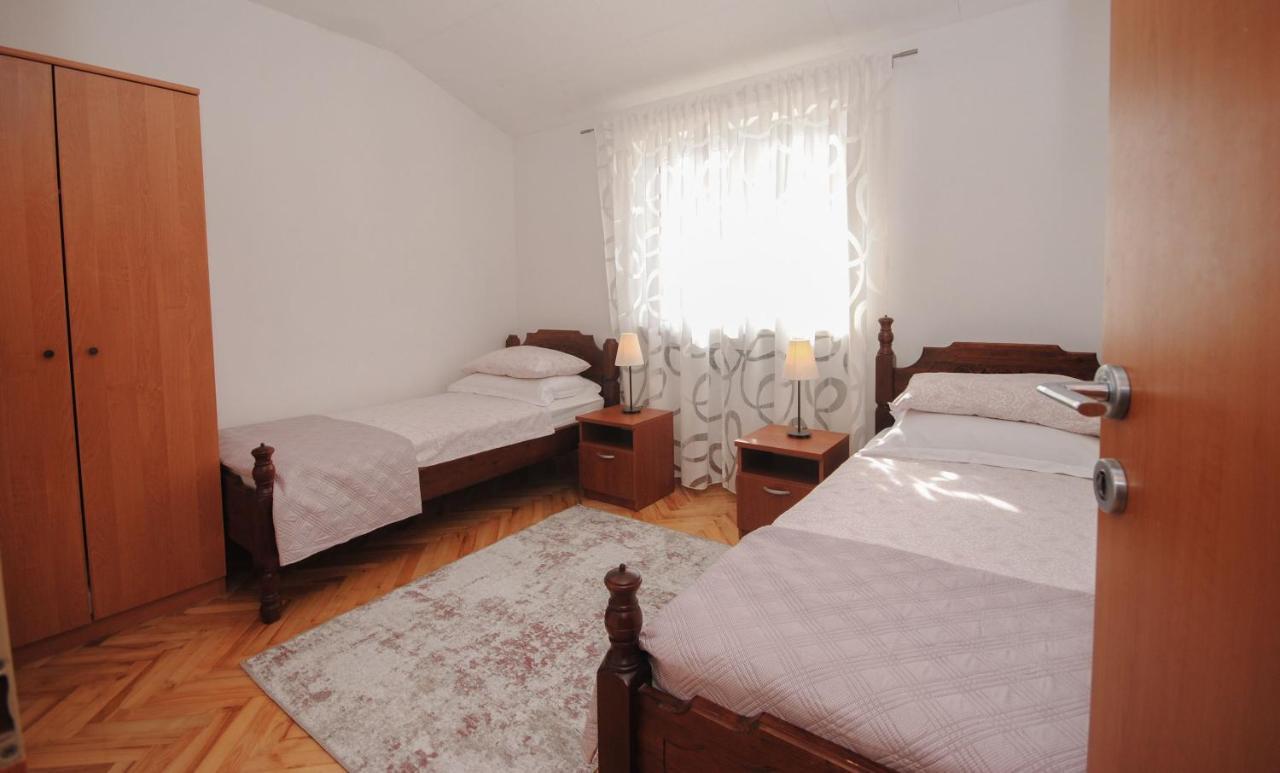 Tina Apartman